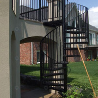Escalier en colimaçon à forte capacité de roulement Prima Senior de qualité supérieure