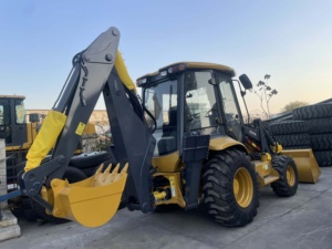 รถ<span class=keywords><strong>แบค</strong></span><span class=keywords><strong>โฮ</strong></span>ขนาด<span class=keywords><strong>เล็ก</strong></span> XC870K เดอร์ตัก4x4พร้อมอะไหล่ - Product Image 2