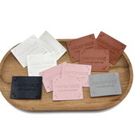 Étiquettes de vêtements personnalisées en cuir véritable avec logo en relief, écologiques, taille personnalisée, rectangle en PU pour jeans, vêtements, sacs, chaussures