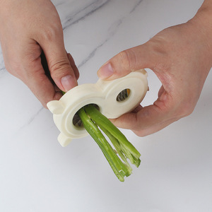PP Plastic Stainless Steel Blades Manual <b>Multifunctional</b> Sustainable Onion Shredder Kitchen Tool Fine Grater <b>Vegetable</b> <b>Cutter</b> - Product Image 4