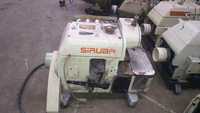 Machine à coudre surjeteuse à cinq fils Siruba 757 d'occasion