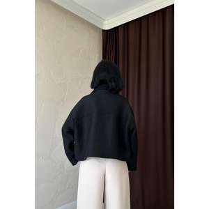 Chaqueta Negra Minimalista Tejida de Manga Larga para Mujer, Abrigo de Invierno - Product Image 1