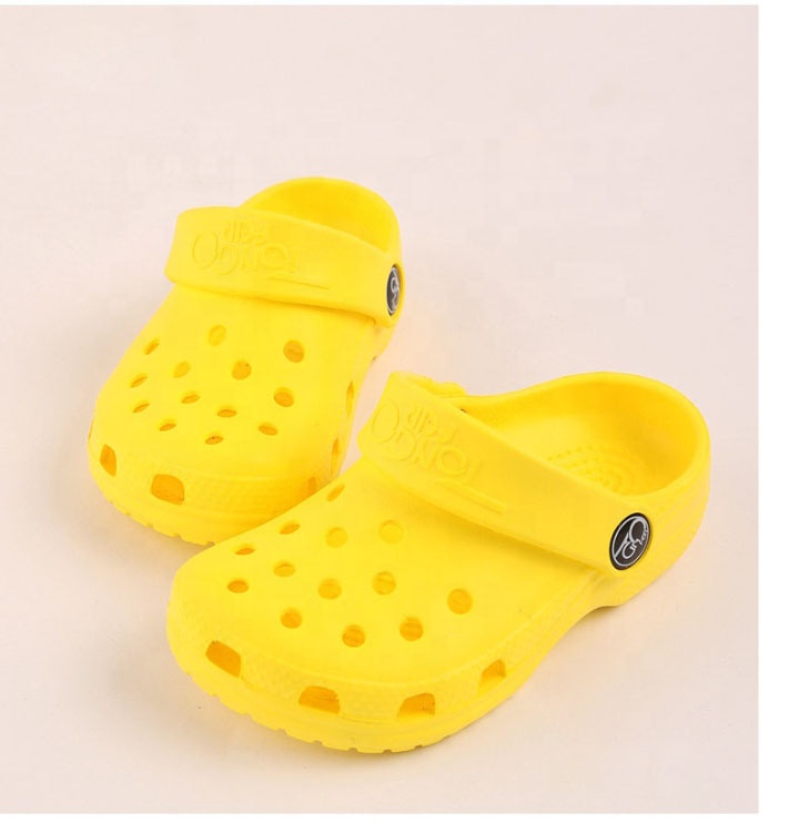 China Factory Wholesale Children's Shoes Summer EVA Light Weight Clog Slippers Beach Outdoor Kids