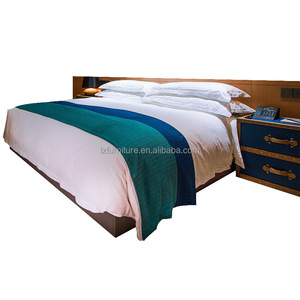 Cadre de lit d'hôtel économique avec tête de lit intégrée et table de chevet – Ensemble complet de mobilier de chambre pour chambre d'hôtel de chaîne 3 étoiles - Product Image 4