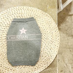 Catálogo De Luxo Designer Clássico De Malha Camisola De Inverno Algodão Pet Vestuário Moda Animais De Estimação De Luxo Pet Toys Ajuda A Manter Cães Quente - Product Image 4