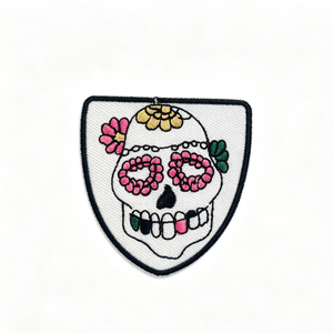 Patch brodé personnalisé anti-UV résistant aux rayures en toile pour uniformes, chaussures, sacs et accessoires quotidiens - Product Image 5