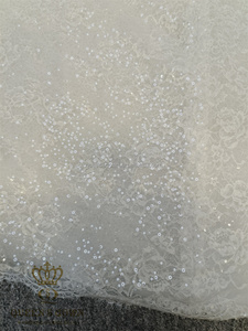 Vestido de Novia QUEENSGOWN de Encaje <span class=keywords><strong>Chantilly</strong></span> Clásico de Lujo <span class=keywords><strong>con</strong></span> Lentejuelas Brillantes, Hombros Descubiertos y Mangas Largas - Product Image 5