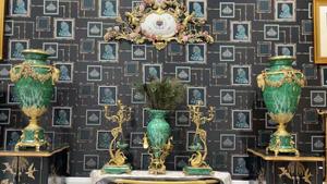 <span class=keywords><strong>Vaso</strong></span> di Fiori in <span class=keywords><strong>Ceramica</strong></span> e Bronzo <span class=keywords><strong>Verde</strong></span> Scuro di Alta Qualità, Stile Francese di Lusso, Antico e Fatto a Mano con Motivo di Uccello - Product Image 4