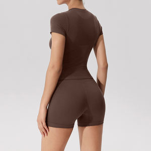 Kadınlar sıkı sıkıştırma yumuşak nervürlü dikişsiz koşu şort ve T Shirt seti - Product Image 6