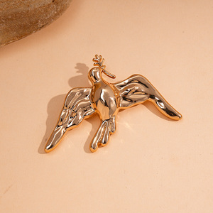 Broche vintage de qualité supérieure en forme de colombe de la paix, en alliage plaqué or et argent, sculptée avec une branche d'olivier, résistante au ternissement, pour femme - Product Image 6