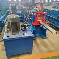 Machine de formage de rouleaux de tuiles pour pare-pluie mural
