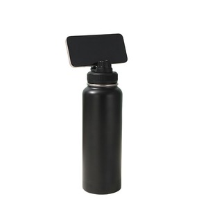 Botol air Magnet Logo kustom dengan dudukan ponsel Magnet dudukan telepon <span class=keywords><strong>16</strong></span> 18 <span class=keywords><strong>oz</strong></span> botol air termos terisolasi Magnet