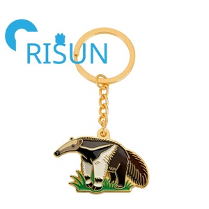 Porte-clés en émail personnalisé en métal, mignon, en forme de gaufre géante, Llavero Echidna, bijoux pour animaux, porte-clés - Product Image 5