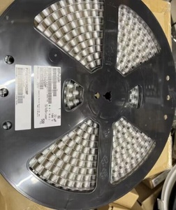 Condensador Lítico de Aluminio EEEFK2A220P Nuevo Original 22uF 100V - Product Image 1