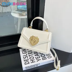 2023 Ins venda quente Alta qualidade estilo Europeu e Americano grande logotipo do metal bolsa longa alça de ombro moda saco crossbody