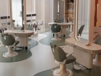 Aménagement Intérieur de Salon de Coiffure : Conception de Mobilier Complet Personnalisable pour Manucure, Pédicure et Barbier