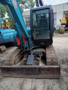 Mini-excavatrices d'occasion certifiées CE SUNWARD SWE70E SWE35E SWE90E SWE150E en stock à vendre à Shanghai - Product Image 3