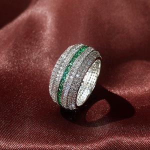 Anello di Coppia con Gemme a Contrasto di Colore, Elegante Gioiello da Dito alla Moda - Product Image 4