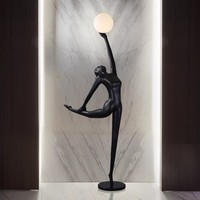 Lampe sur pied LED créative verticale en forme de sculpture humaine, design artistique postmoderne pour bureau, hall d'exposition