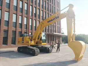 Excavatrice sur chenilles Komatsu PC225LC-11M1 pour les travaux de terrassement et de construction de logements municipaux et de projets de terrassement de rivières - Product Image 3