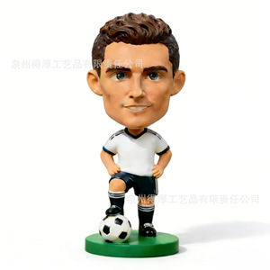 Muñeco Bobblehead Personalizado de Jugador de Fútbol, Figura de Acción con Resorte de Estrella Alemana, Regalo para Fanáticos, Decoración Unisex para Mayores de 14 Años, Material Sintético - Product Image 4