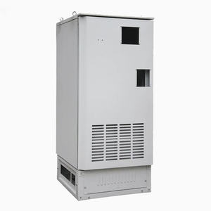 Armoire en tôle avec grille de ventilation et panneaux d'accès - Product Image 1