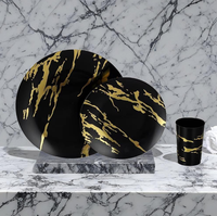 Assiette de fête élégante en plastique de haute qualité