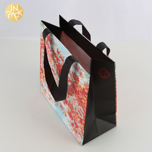 Trong gói Túi Quà Tặng nghệ thuật tùy chỉnh giấy mua sắm túi giấy in đầy đủ bạc lá đỏ logo nhúng ruy băng xử lý Túi Quà Tặng Giấy - Product Image 5