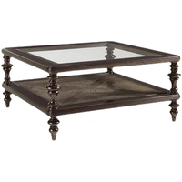 Table basse carrée en bois vintage traditionnelle avec plateau en verre, table basse à 2 niveaux avec étagère en osier pour salon