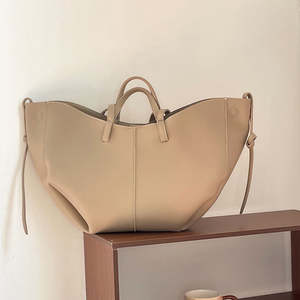 Nouveau sac à bandoulière de grande capacité de haute qualité, sac à main de niche exquis, sac à main multifonctionnel pour femmes - Product Image 5