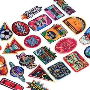 Patch brodé thermocollant style hip-hop dessin animé fusée et panier pour la décoration de vêtements - Product Image 3