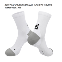 Chaussettes de sport professionnelles OEM personnalisées avec logo, antidérapantes, durables, à séchage rapide, avec coussinets, pour la course à pied, la randonnée et le cyclisme