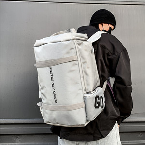 Mochila de Viaje de Gran Capacidad con Separación para Ropa Seca y Mojada, Bolsa de Almacenamiento para Equipo de Esquí, Bolsa Deportiva Versátil para Gimnasio y Actividades al Aire Libre - Product Image 3