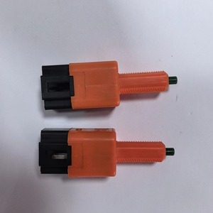 Interruptor de luz de freno Subaru 83311CA001 83311CA000, repuesto para reparación de interruptores de automóviles - Product Image 4