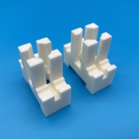 Bloc de préhension en céramique d'alumine à 99 % usiné CNC 5 axes sur mesure, peigne de positionnement de plaquettes Al2O3 haute rigidité pour robot de salle blanche
