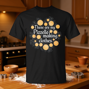 Camiseta Pizzelle Making Clothes para adultos, unisex, cuello redondo, manga corta, estampado en serigrafía, diseño de galletas navideñas italianas - Product Image 3