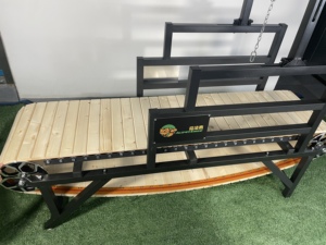 Tapis de course pour chien en bois et en acier inoxydable avec logo personnalisé Machine d'entraînement pour gros chiens Produit de formation et de comportement pour animaux de compagnie - Product Image 4