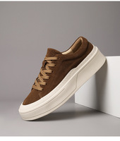 2026 Baskets de luxe pour hommes en daim de vache et cuir véritable, chaussures décontractées avec semelle intérieure en peau de porc et semelle extérieure en caoutchouc, support usine OEM ODM et personnalisation