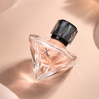 Flacons de parfum vides en verre de 70 ml, forme conique, flacon pulvérisateur de parfum en cristal, logo personnalisé avec bouchon noir