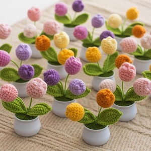 Tulipán de ganchillo hecho a mano, producto en maceta, flor de imitación de hilo, adorno de flor de imitación tejida en maceta. - Product Image 1