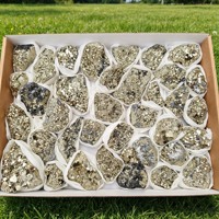 Vente en gros de 30 pierres naturelles de guérison de 40 mm à 80 mm, quartz brut, cristal brut, pyrite octaédrique, boîte cadeau