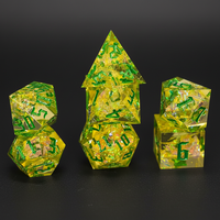 Musenluo MDN Résine transparente polyédrique double couleur tranchant peint à la main 7 pièces Dés Logo personnalisé Jeux de société