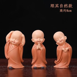 Figurines en résine de dessin animé Huiwu Little Monk pour la décoration de la maison et de la voiture, cadeau unisexe - Product Image 3