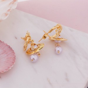Boucles d'oreilles pendantes Saturne en perles de haute qualité Western Queen Mother Vivienne, style baroque Aleksa, bijoux pour femmes - Product Image 5