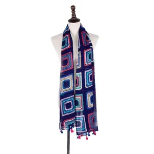 Мода от производителя, оптовая продажа, дешевые пашмины индийских женщин стиль Модные полиэфирное пончо шарф ручной работы