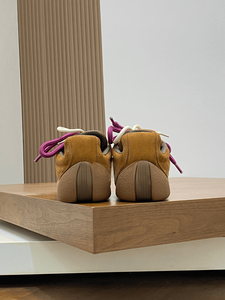 รองเท้าผ้าใบลำลองผู้หญิงแบบผูกเชือกสีตัดกัน รุ่น Alexander - Product Image 5