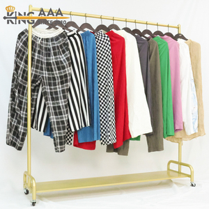 PUYI Vêtements <span class=keywords><strong>d</strong></span>'<span class=keywords><strong>occasion</strong></span> haut de gamme, jupes fendues tendance pour femmes, 90-100% neuves, lot <span class=keywords><strong>d</strong></span>'été en balles - Product Image 2