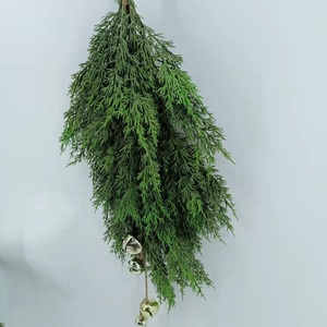 Arrangements saisonniers extérieurs élégants Décorations de Noël en cyprès de cèdre artificiel Produit d'art de qualité supérieure - Product Image 6