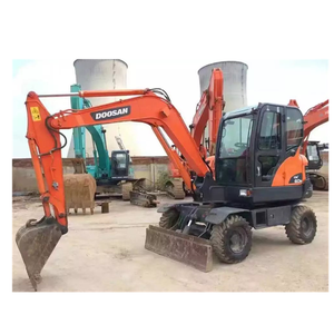 Pelles à roues hydrauliques Hyundai/Doosan 6 tonnes, pelle à roues Doosan DX60 Hyundai R60W, pelles à roues d'occasion - Product Image 1