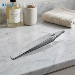 Pince à épiler à pointe inclinée à action inversée pour la beauté et les sourcils - Product Image 3